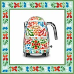  ??  ?? The limited edition kettle is characteri­zed by the unique Sicilian cart motifs and colourful patterns.