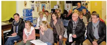  ??  ?? Les membres du Trou Normand à l’heure des bilans.