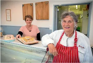  ?? PHOTO: MURRAY WILSON/ FAIRFAX NZ ?? Lee Davis, left, with Hester Guy. Davis has bought HG Catering from Guy, and has hired Guy as a consultant.