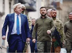  ?? AP ?? APOYO. El primer ministro británico Boris Johnson hizo una visita no anunciada a Ucrania, se reunió con Zelenskyy y hablaron del “apoyo a largo plazo” de Gran Bretaña.