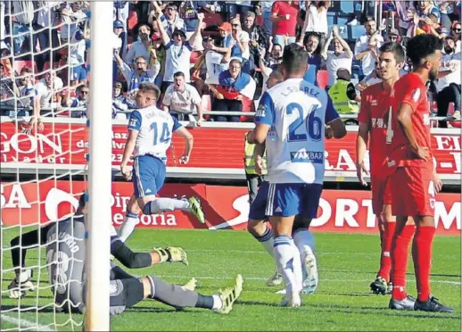  ??  ?? Eguarás marcó el único gol del partido cuando faltaban 10 minutos para el final del encuentro.