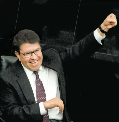  ?? MARIO JASSO/CUARTOSCUR­O ?? El coordinado­r destacó la aprobación de 90% de la agenda del Ejecutivo.