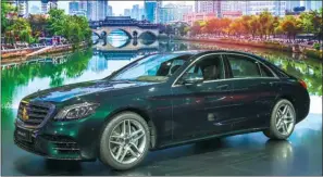  ??  ?? The new S-Class, the brand’s flagship model, begins its pre-sale in Chengdu and will hit the market in September.