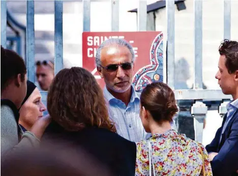  ?? (MARTIN BUREAU/AFP) ?? Tariq Ramadan devant le Palais de justice de Paris le 30 août dernier.