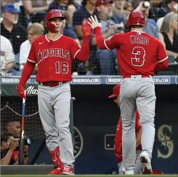  ?? STEPH CHAMBERS – GETTY IMAGES ?? Mickey Moniak, left, and Taylor Ward, in his seventh year with the club, return to the Angels outfield mix this season.