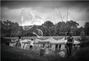  ?? Submitted photo ?? ■ Pop-A-Bubble entertains children with giant bubbles at 17th annual Valley of the Vapors last weekend. Photo is courtesy of Chad Loucks.