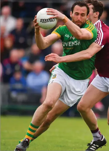  ??  ?? Graham Reilly of Meath in action against Sam Duncan of Westmeath during the Bord na Mona O’Byrne Cup Final.