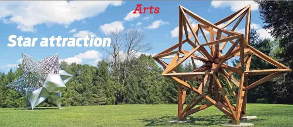  ?? Frank Stella / Contribute­d photos ?? “Wooden Star I,” right, and “Jasper’s Split Star” are large, star- themed sculptures made by New York City- based artist Frank Stella.