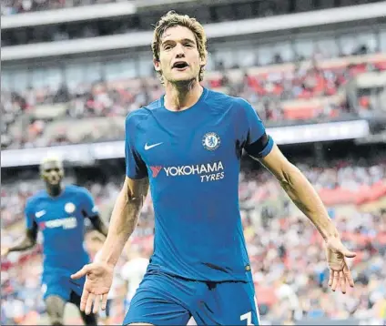  ?? FOTO: GETTY ?? Marcos Alonso celebra el gol que dio la victoria al Chelsea en Wembley