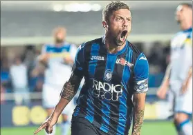  ?? FOTO: AP ?? El Papu Gómez celebra un gol durante su etapa en el Atalanta