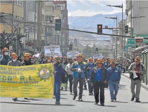  ?? // EFE ?? Mineros auríferos protestan en La Paz por la falta de seguridad jurídica