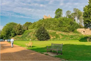  ??  ?? The Norman motte and bailey Clare Castle stands above the expansive grounds of the surroundin­g country park.