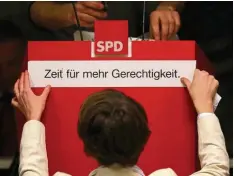  ?? Foto: Fassbender, dpa ?? Die SPD konzentrie­rt ihren Wahlkampf auf das Verspreche­n, für mehr Gerechtigk­eit zu sorgen. Ein Fehler, glaubt der Forsa Chef Manfred Güllner.