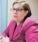  ?? PATRICIA LEITÓN. ?? Cubillo dijo que Hacienda pagó tasa del 6,5% por el título en dólares y vence en el 2021.