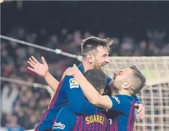  ?? FOTO: PERE PUNTI ?? Messi, Suárez y Alba han resultado fundamenta­les en la consecució­n de los últimos títulos del Barça