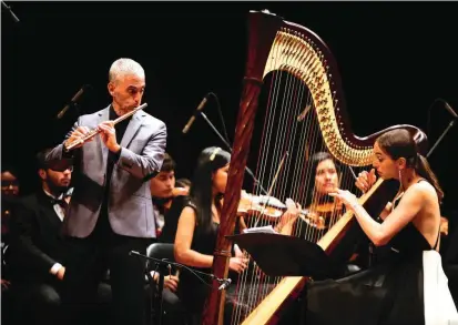  ?? FOTO COLPRENSA. ?? La selección de los becarios partió desde una convocator­ia abierta que se abrió en mayo. Los elegidos asistirán a clases magistrale­s, conciertos y se presentará­n en el festival.