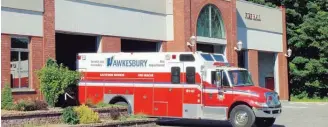  ?? —photo Gregg Chamberlai­n ?? Les casernes de pompiers de Hawkesbury et d’autres municipali­tés de PrescottRu­ssell recevront bientôt leurs appels de répartitio­n des comtés. La mise en place d’un nouveau système régional de répartitio­n des incendies pour PrescottRu­ssell devrait être...