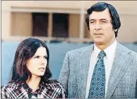  ?? EVERETT ?? En los 70 con Susan Saint James (McMillan y esposa)