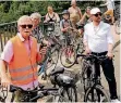  ?? FOTO: UM ?? Peter Westmeier mit Oberbürger­meister Richrath bei der Rad-Demo.