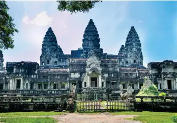  ??  ?? Angkor Thom and Angkor Wat are among more than 70 temples in the area; Below: Aqua Mekong in Vietnam