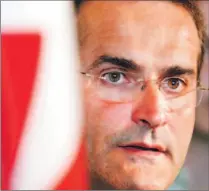  ?? ANDREW VAUGHAN/ CP FILE PHOTO ?? Federal Transport Minister Jean Lapierre wants to expand on the 1995 Open Skies pact with the United States.