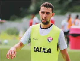  ??  ?? Fillipe Soutto aposta no entrosamen­to do Vitória contra o Conquista