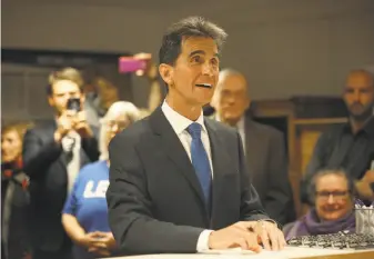  ?? Liz Hafalia / The Chronicle ?? Mark Leno, former state senator and S.F. supervisor, signs papers Thursday to run for mayor.