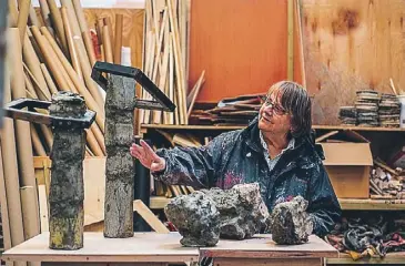  ??  ?? Quarry by Phyllida Barlow at Jupiter Artland, main; preparator­y work in the studio, above