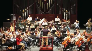  ??  ?? THE SYRIAN National Symphony Orchestra rehearses in 2015.