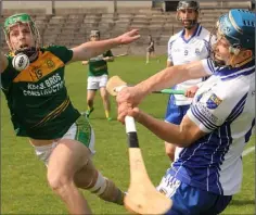  ??  ?? Aidan Nolan of HWH-Bunclody tries to block Kevin Poole (Craanford).