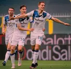  ??  ?? Gioia Mario Pasalic, 26 anni, esulta dopo aver segnato l’ultimo gol per la Dea a Genova (3-4)