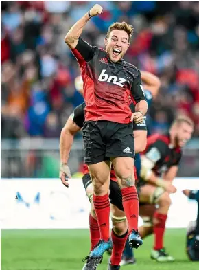  ??  ?? Mitch Hunt, seen here playing for the Crusaders, joined the Highlander­s to chase his All Blacks dream.