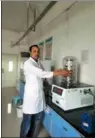 ?? PROVIDED TO CHINA DAILY ?? Saeed Hamid Saeed Omer conducts a starch treatment study in Zhengzhou, Henan province, in May, 2021.