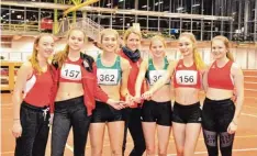  ?? Foto: Andreas Greppmeir ?? Die KSC Athletinne­n bei der südbayeris­chen Meistersch­aft: (von links) Johanna As mussen, Nina Lacher, Miriam Dreher, Trainerin Sabine Radke, Magdalena Rieder, Fa bienne Assel und Celine Spulak.