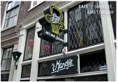  ??  ?? CAFÉ ‘ T MANDJE,
AMSTERDAM