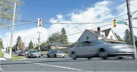  ?? CLIFFORD SKARSTEDT/EXAMINER ?? The intersecti­on of Clonsilla Ave. and Sherbrooke St. has taken over the top spot as the city¹s most collision prone intersecti­on. Since January 1 there have been 14 collisions at the busy intersecti­on, injuring six people. City police say a high...