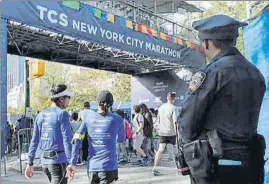  ?? FOTO: AP ?? El atentado del pasado martes planeará hoy sobre la maratón de Nueva York