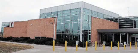  ?? METROLAND FILE PHOTO ?? The Niagara Centre YMCA on Woodlawn Road in Welland. The Y is seeking more than $100,000 annually from the Town of Pelham as the agency aims to be more financiall­y sustainabl­e.