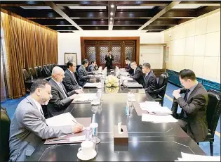  ?? KUNA photo ?? A photo of the Chinese and Kuwaiti political consultati­ons.