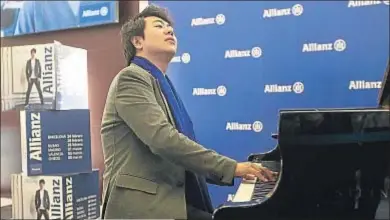  ?? CÉSAR RANGEL ?? El pianista chino Lang Lang ayer durante la presentaci­ón en Barcelona de su gira española