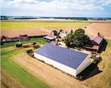  ??  ?? Implicatio­n.
Les projets agricoles faisant appel à l’épargne sont variés, de l’agrandisse­ment du cheptel à la conversion au bio, en passant par l’équipement en panneaux solaires (photo).