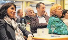  ??  ?? Die Grünen auf Landes-, Kommunal- und Bundeseben­e: Muhterem Aras (von links), Elmar Braun, Cem Özdemir und Claudia Roth.