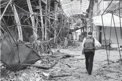  ?? Efe ?? El mercado de Kharkiv fue destruido en un ataque.