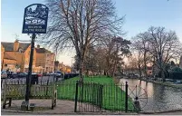  ?? ?? Bourton-onthe-water is very popular with tourists. In 2019 more than 238,000 people visited the village by coach or large minibus
Picture: Carmelo Garcia