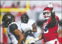  ?? NWA Democrat-Gazette/Charlie Kaijo ?? FIRST DOWN: Arkansas tight end Cheyenne O’Grady (85) celebrates Saturday after gaining a first down against Vanderbilt during the second quarter of the Razorbacks’ 45-31 home loss to the Commodores at Donald W. Reynolds Razorback Stadium in Fayettevil­le.