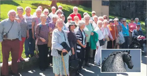  ??  ?? Elderly forum members pose for a group photo before exploring Falkirk High Street. Inset the kelpies