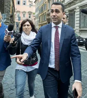  ?? (Ansa) ?? Capo politico Il leader dei 5 Stelle Luigi Di Maio, 31 anni, davanti a Montecitor­io