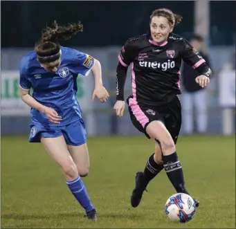  ??  ?? Edel Kennedy of Wexford Youths Women is chased by Claire Kelly of Limerick F.C.