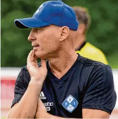 ?? Foto: Horst Hörger ?? Zweiter Auswärtsau­ftritt, zweite Niederlage: Das Ergebnis in Burghausen gibt FVI Trainer Stefan Anderl zu denken.