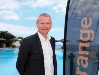  ??  ?? Franck Rabourg est directeur Entreprise­s
Orange Réunion Mayotte. Il aide les entreprise­s a établir leur stratégies digitales en leur offrant le meilleur des services Orange Business Services. © Photo Mémento